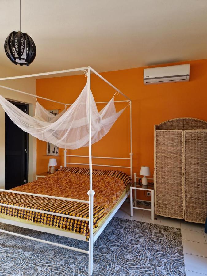 Hotel Dekk Jamm, Ou L'On Trouve La Paix Toubab Dialaw Exterior foto